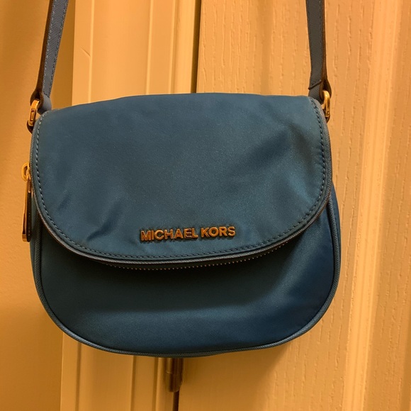 Cobalt Blue Michael Kors Crossbody 100% AUTHENTIC - Picture 1 of 8